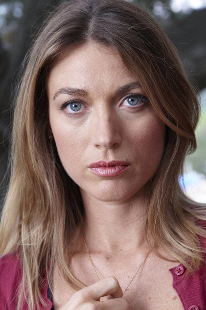 Natalie Zea oyuncu görseli
