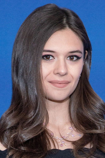 Nicole Maines oyuncu görseli