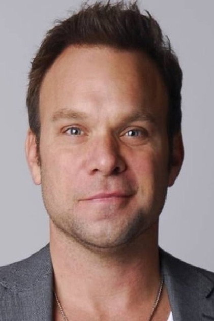 Norbert Leo Butz oyuncu görseli