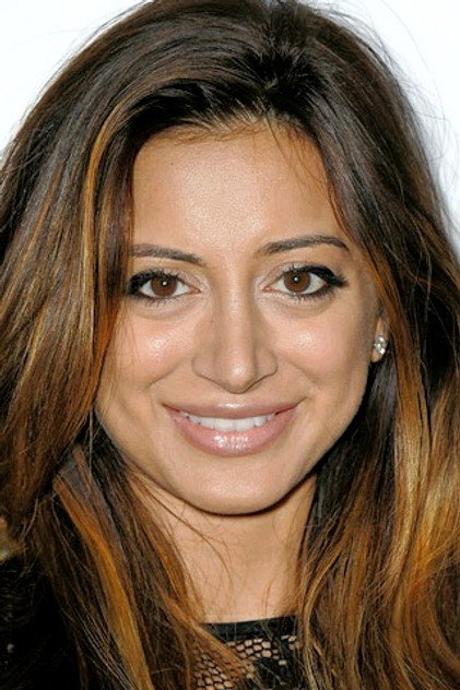Noureen DeWulf oyuncu görseli