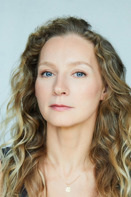 Olga Miller oyuncu görseli