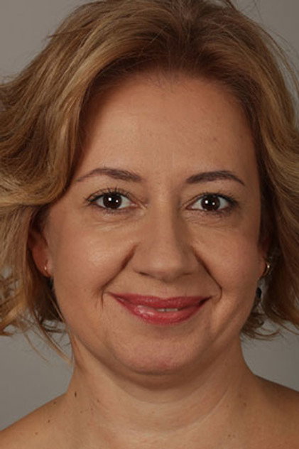 Özlem Çakar oyuncu görseli