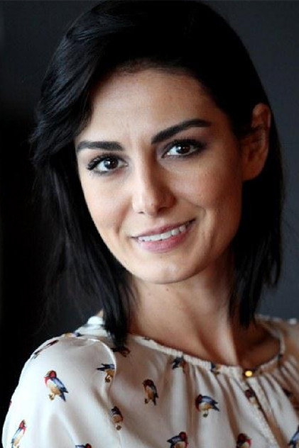Özlem Yılmaz oyuncu görseli