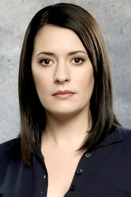 Paget Brewster oyuncu görseli