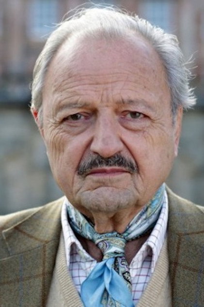 Peter Bowles oyuncu görseli