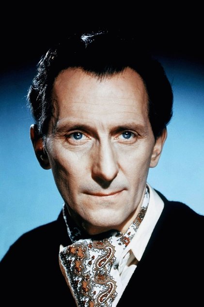 Peter Cushing oyuncu görseli