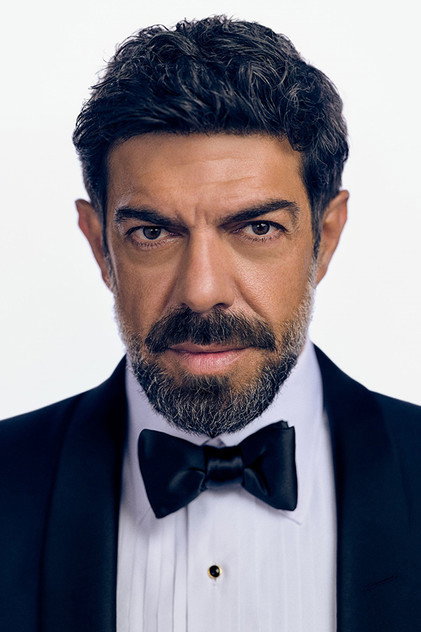 Pierfrancesco Favino oyuncu görseli