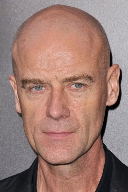 Pip Torrens oyuncu görseli