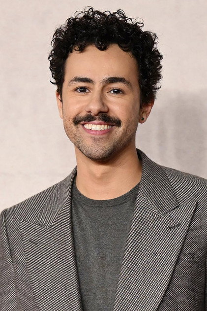 Ramy Youssef oyuncu görseli