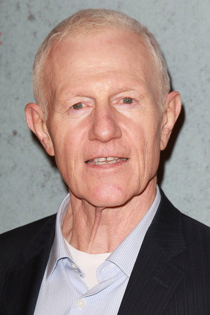 Raymond J. Barry oyuncu görseli
