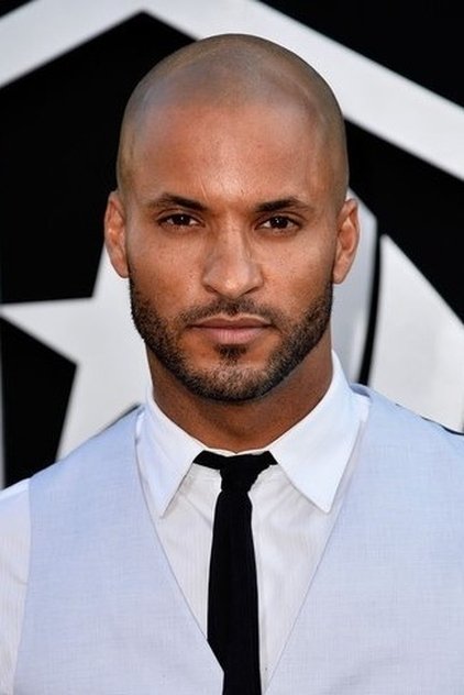Ricky Whittle oyuncu görseli