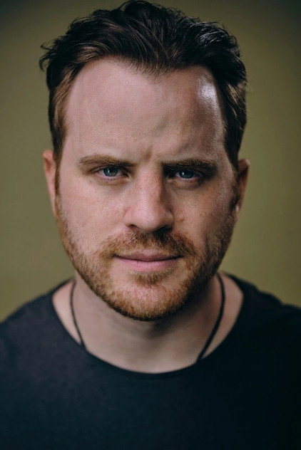 Robert Kazinsky oyuncu görseli