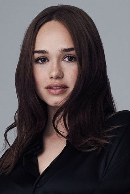 Rose Williams oyuncu görseli