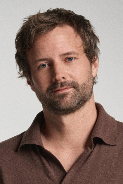 Ross Duffer oyuncu görseli