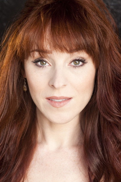Ruth Connell oyuncu görseli