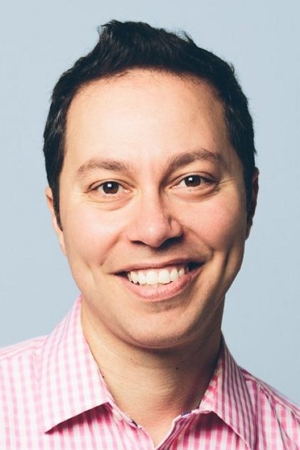 Sam Riegel oyuncu görseli