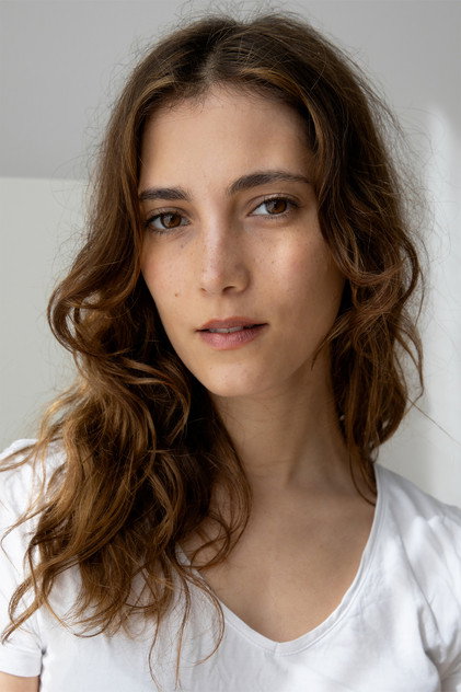 Sarah-Sofie Boussnina oyuncu görseli