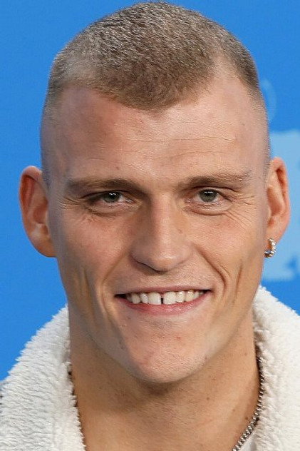 Sebastian Bull Sarning oyuncu görseli