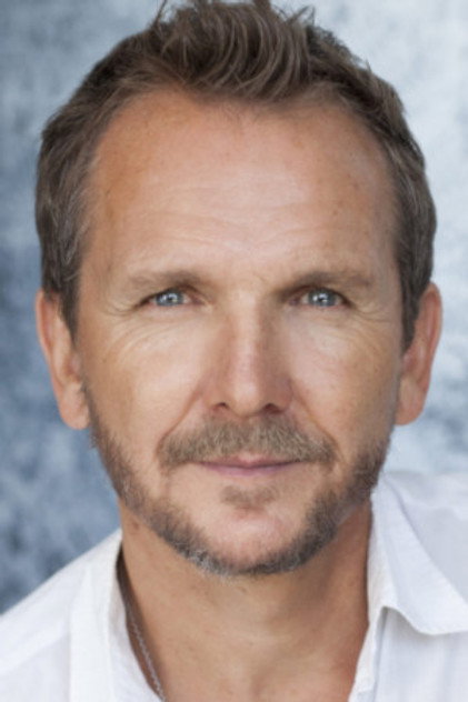Sebastian Roché oyuncu görseli