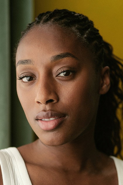 Sophia Brown oyuncu görseli