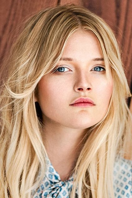 Sophie Kennedy Clark oyuncu görseli