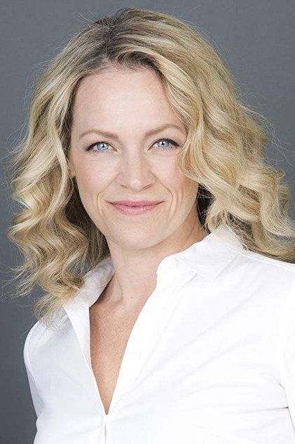 Stephanie Moore oyuncu görseli