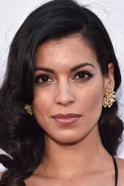 Stephanie Sigman oyuncu görseli