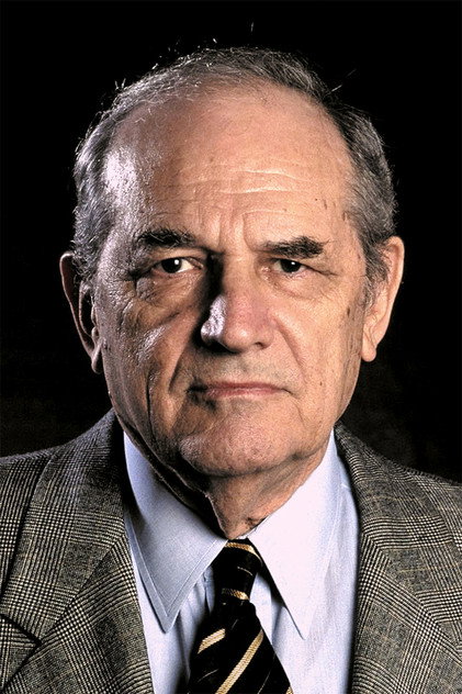 Steven Hill oyuncu görseli