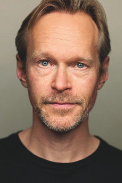 Steven Mackintosh oyuncu görseli