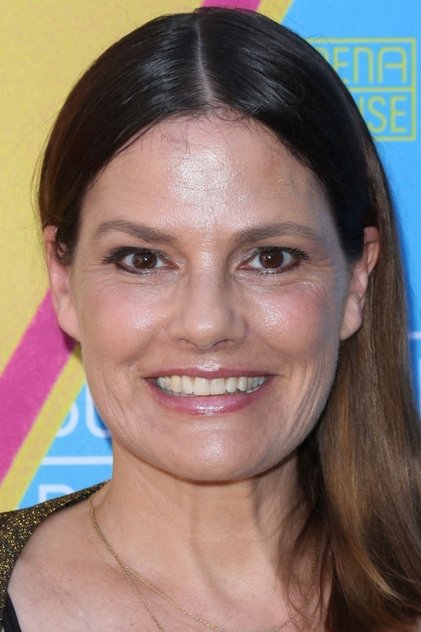 Suzanne Cryer oyuncu görseli