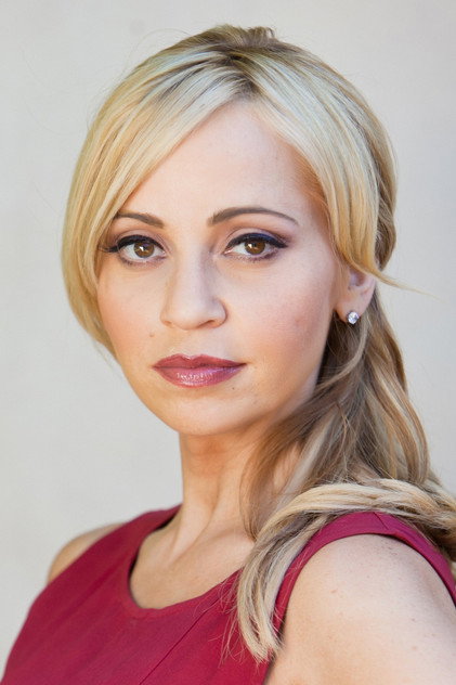 Tara Strong oyuncu görseli