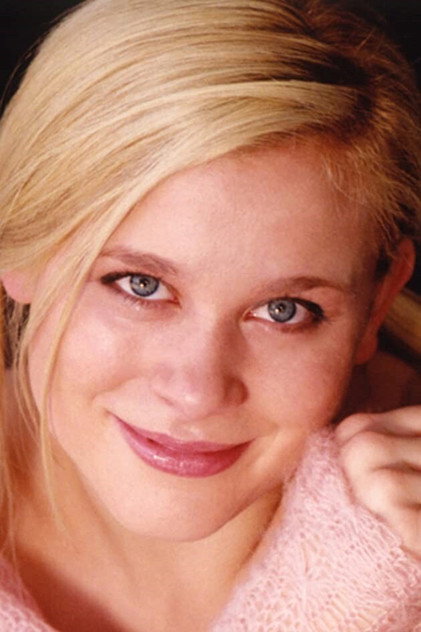 Tarah Paige oyuncu görseli