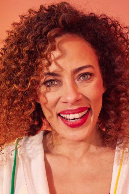 Tawny Cypress oyuncu görseli