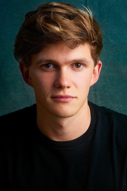 Tom Prior oyuncu görseli