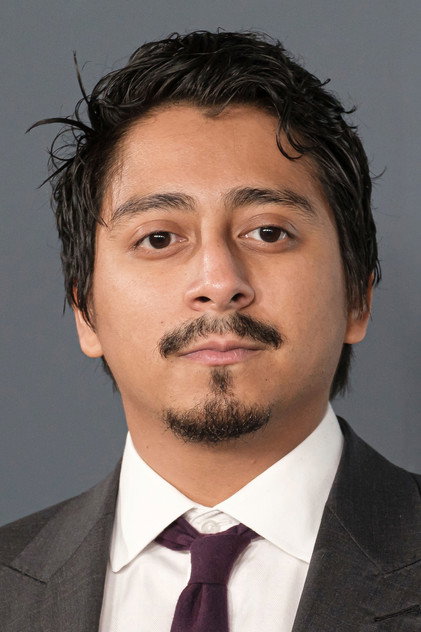 Tony Revolori oyuncu görseli