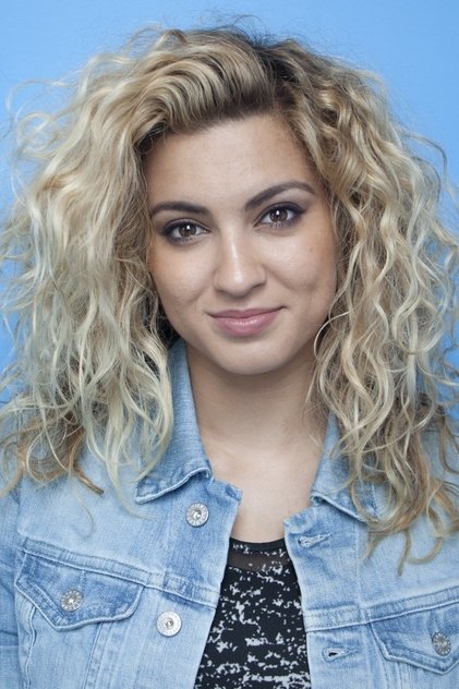 Tori Kelly oyuncu görseli
