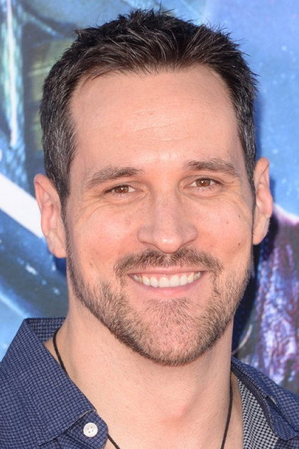 Travis Willingham oyuncu görseli