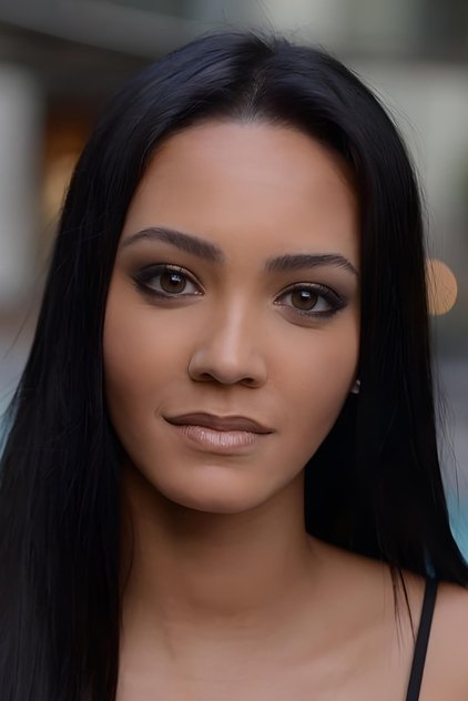 Tristin Mays oyuncu görseli