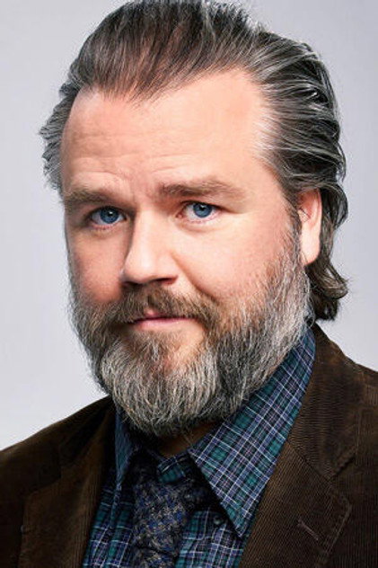 Tyler Labine oyuncu görseli