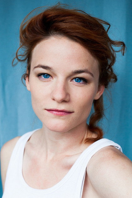 Valerie Pachner oyuncu görseli