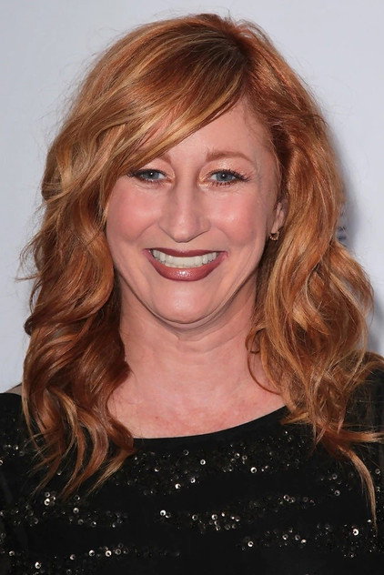 Vicki Lewis oyuncu görseli