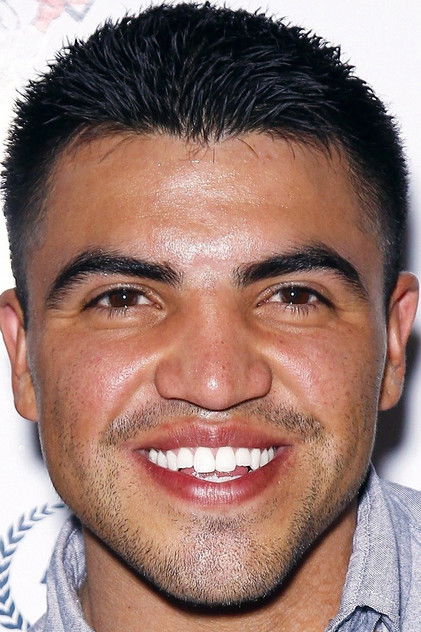 Victor Ortiz oyuncu görseli