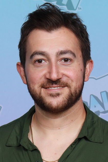 Vincent Martella oyuncu görseli