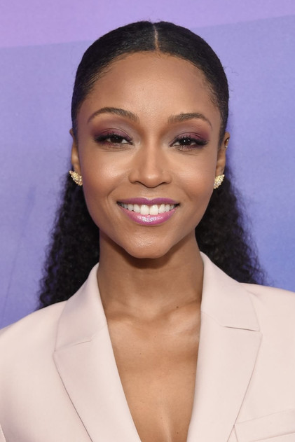 Yaya DaCosta oyuncu görseli
