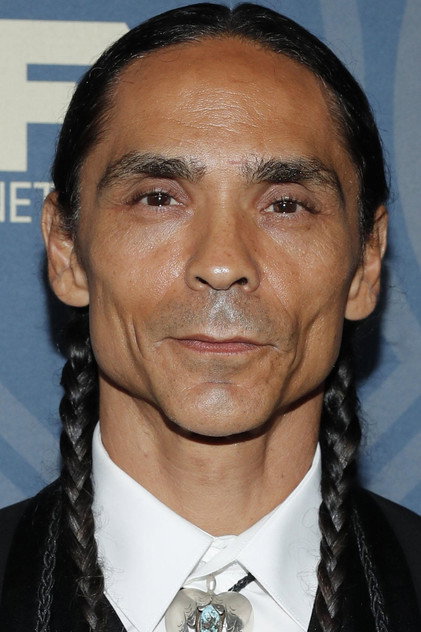 Zahn McClarnon oyuncu görseli